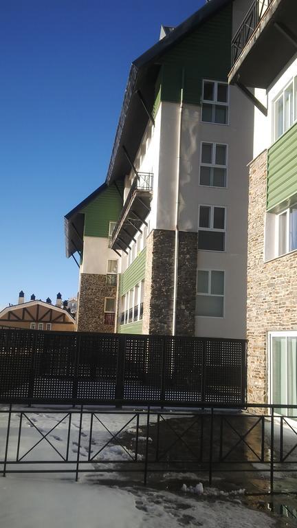 Apartamento Edificio Serraneu. Sierra Nevada. Granada Номер фото